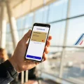 Application mobile Flying Blue montrant les avantages et le statut d'un membre Air France.